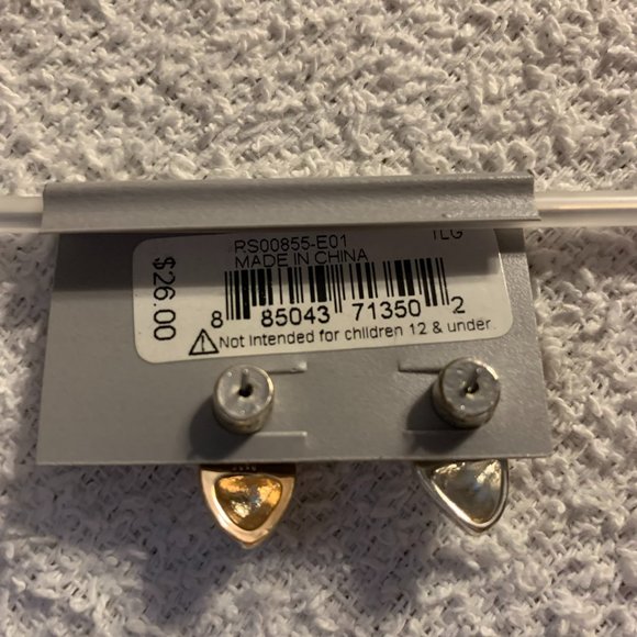 Robert Lee Morris SOHO silver-tone stud earrings. 3/8" long x 1/2" wide. (35) - Picture 3 of 3